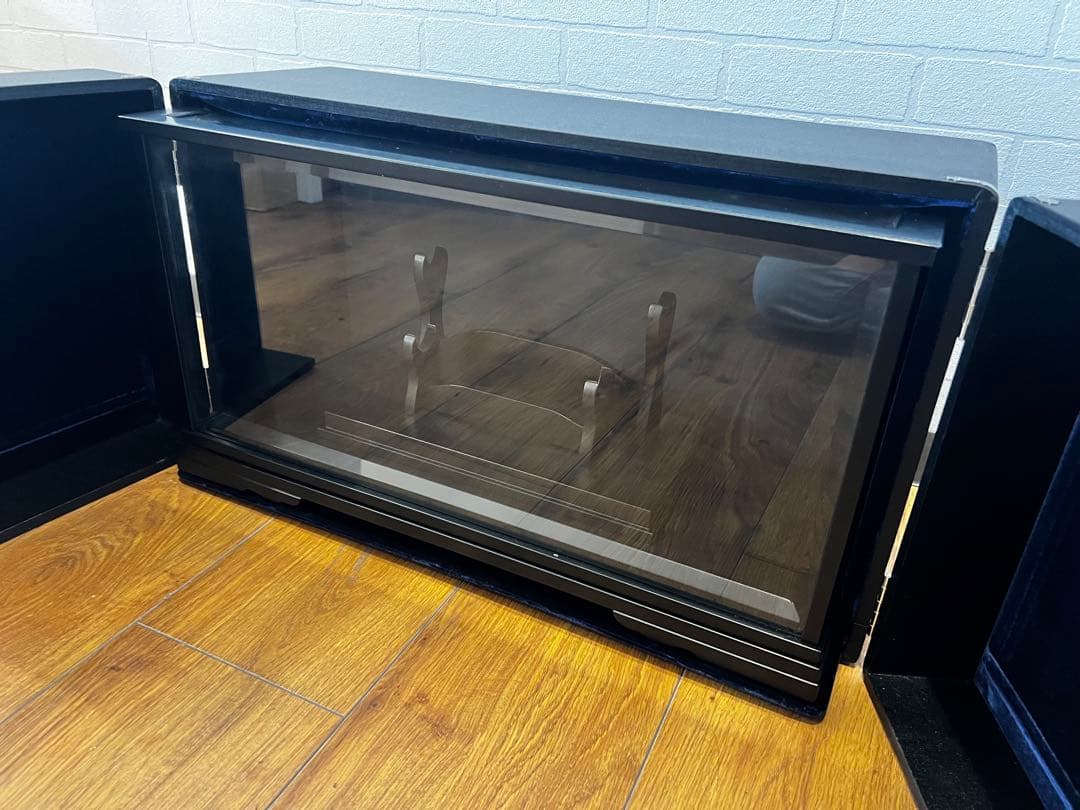 刀剣　ディスプレイスタンド　ガラスケース