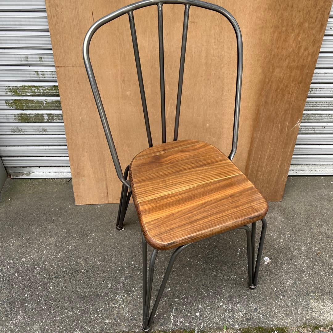 レトロデザイン 椅子 木製座面 スチールフレーム
