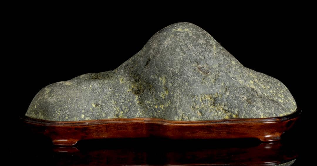 山景石 景石 連山 山型 5.1kg 台座付 黄斑文様 盆景 鑑賞石 自然石