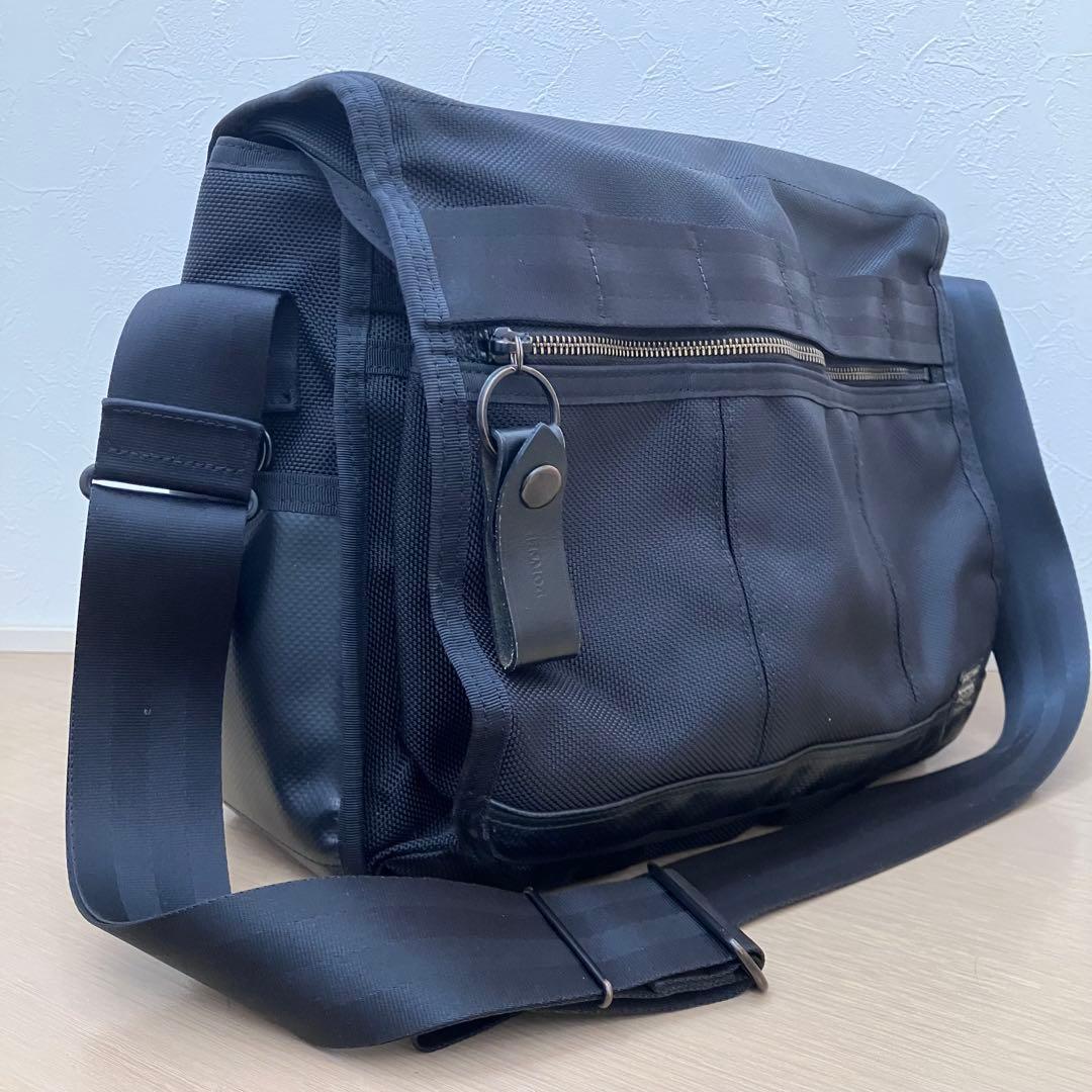 PORTER ポーター ヒート ショルダーバッグ メッセンジャーバッグ A4 黒