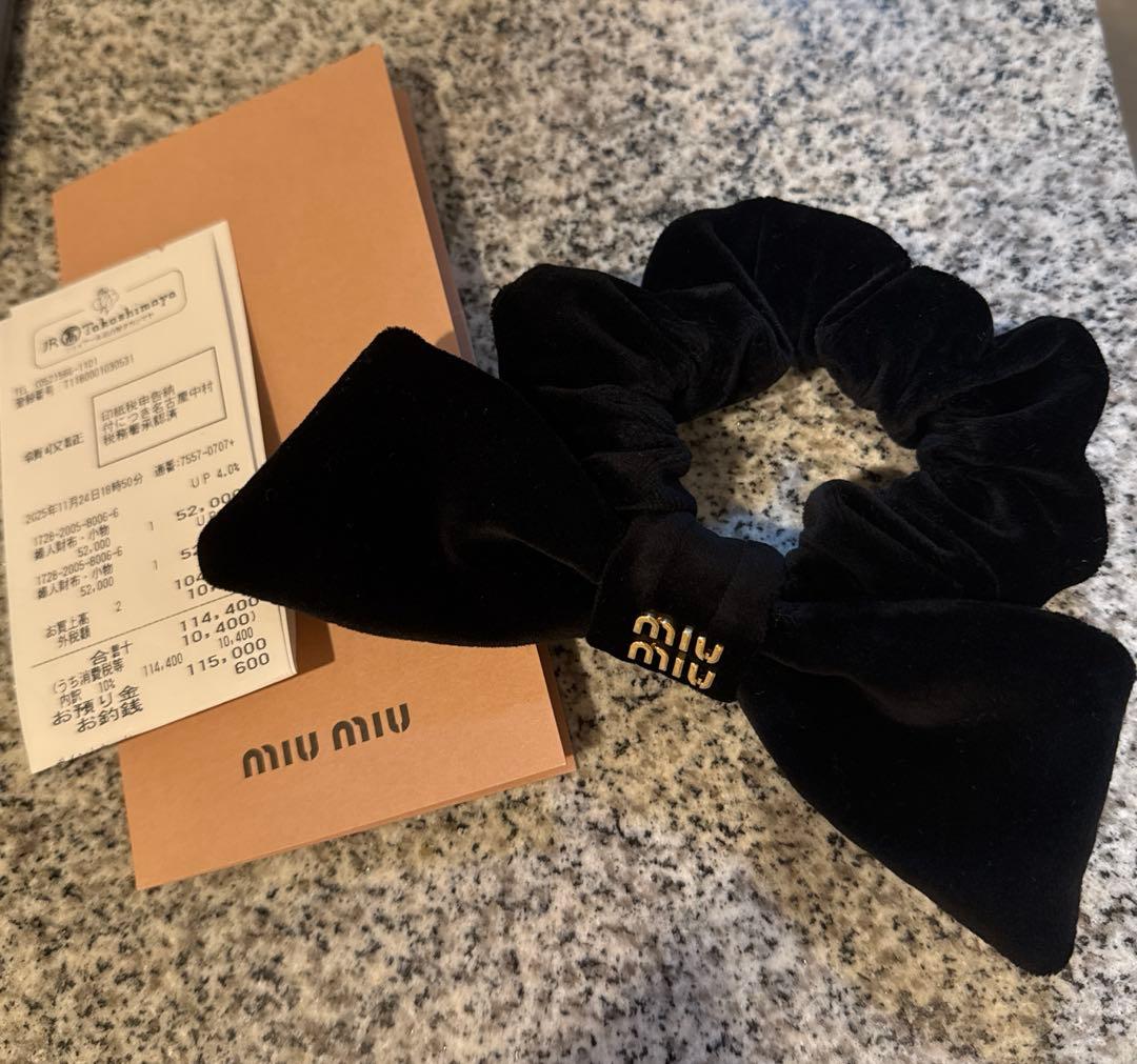 miumiu シュシュ　新品未使用