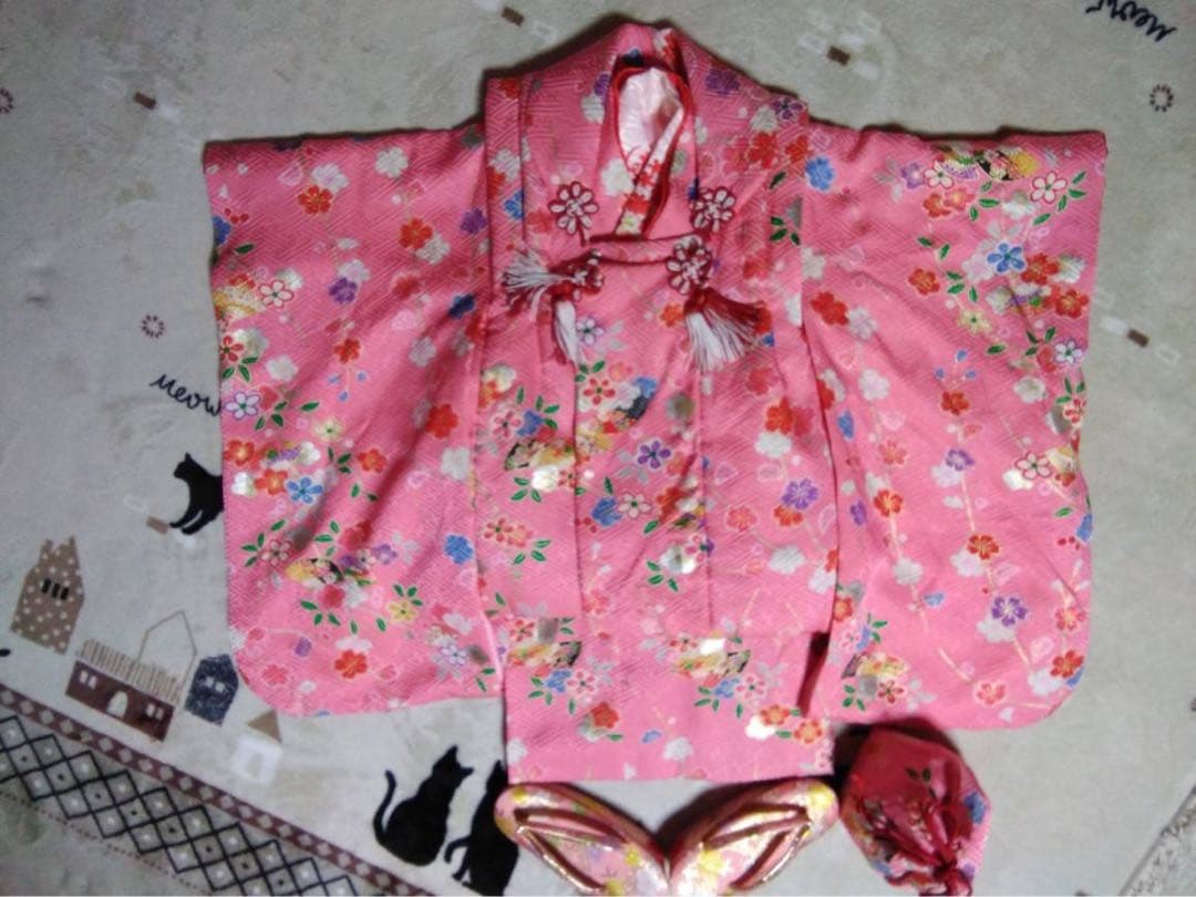 3歳向け・表側正絹・お被覆とお着物のセットです