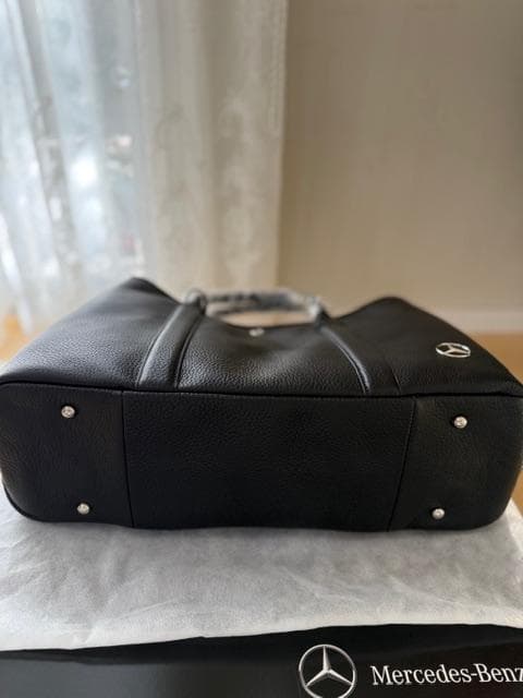 【新品未使用】バーニーズニューヨーク　Mercedes-Benz　レザートート