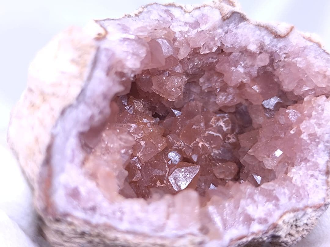 高品質　アルゼンチン産　ピンクアメジスト　ジオード　原石　標本　①