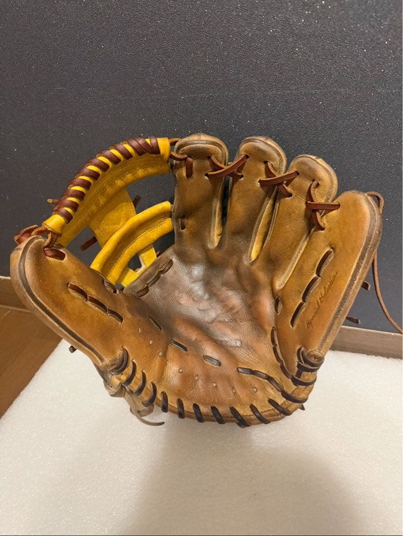 ★最高級★ ミズノプロ 硬式 内野手 新品ウェブ.紐交換 良型◎ 即戦力