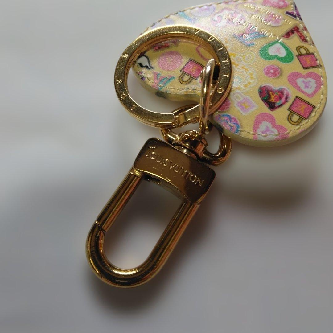 Louis Vuitton ハート型キーホルダー