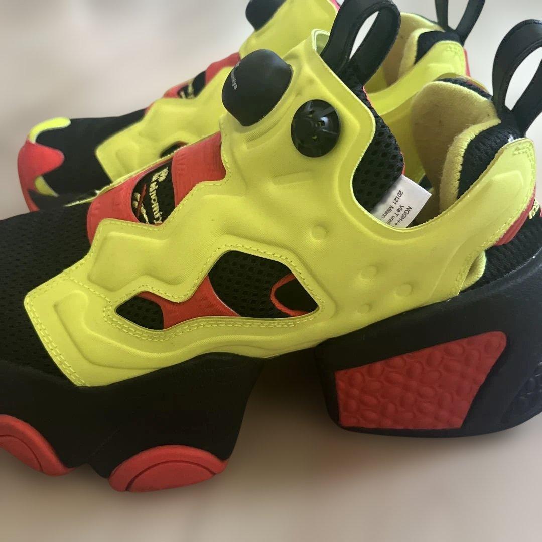 ノワールケイニノミヤ×リーボックポンプフューリー