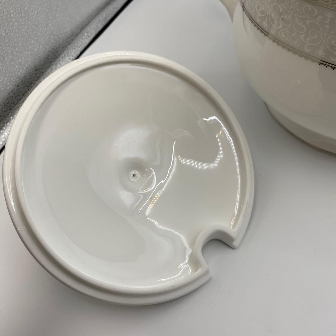 Noritake スープポット 白磁