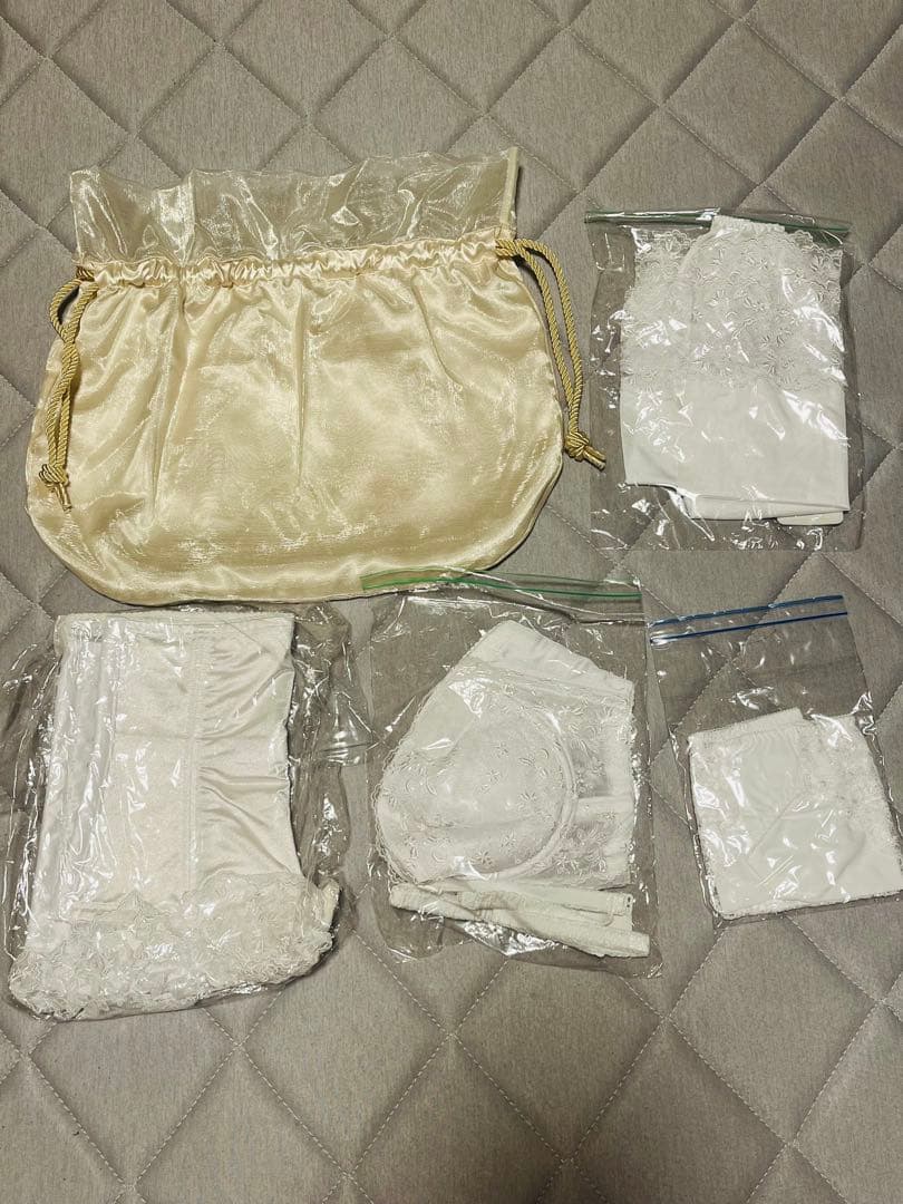 セモア ブライダルインナー セット(D70/70/M)