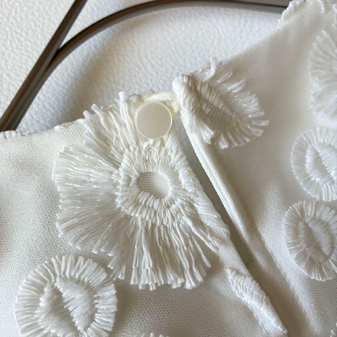 新品タグ付✨ツルバイマリコオイカワ　フラワーレースペプラムブラウス　プリマベーラ