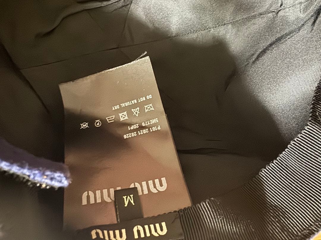 ★週末限定SALE★miu miu ネイビー キャップ