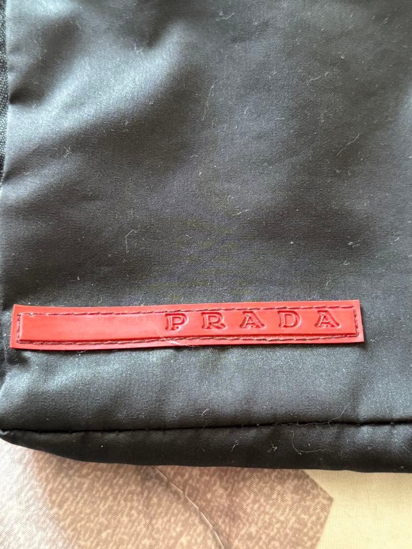 PRADA ボディバッグ