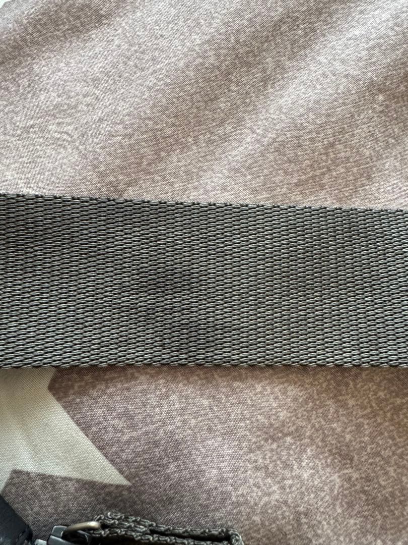 PRADA ボディバッグ