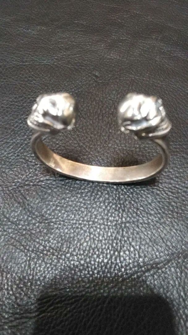 silver　ストップライト　タイプ　ダブルスカル 平打ちシルバーバングル