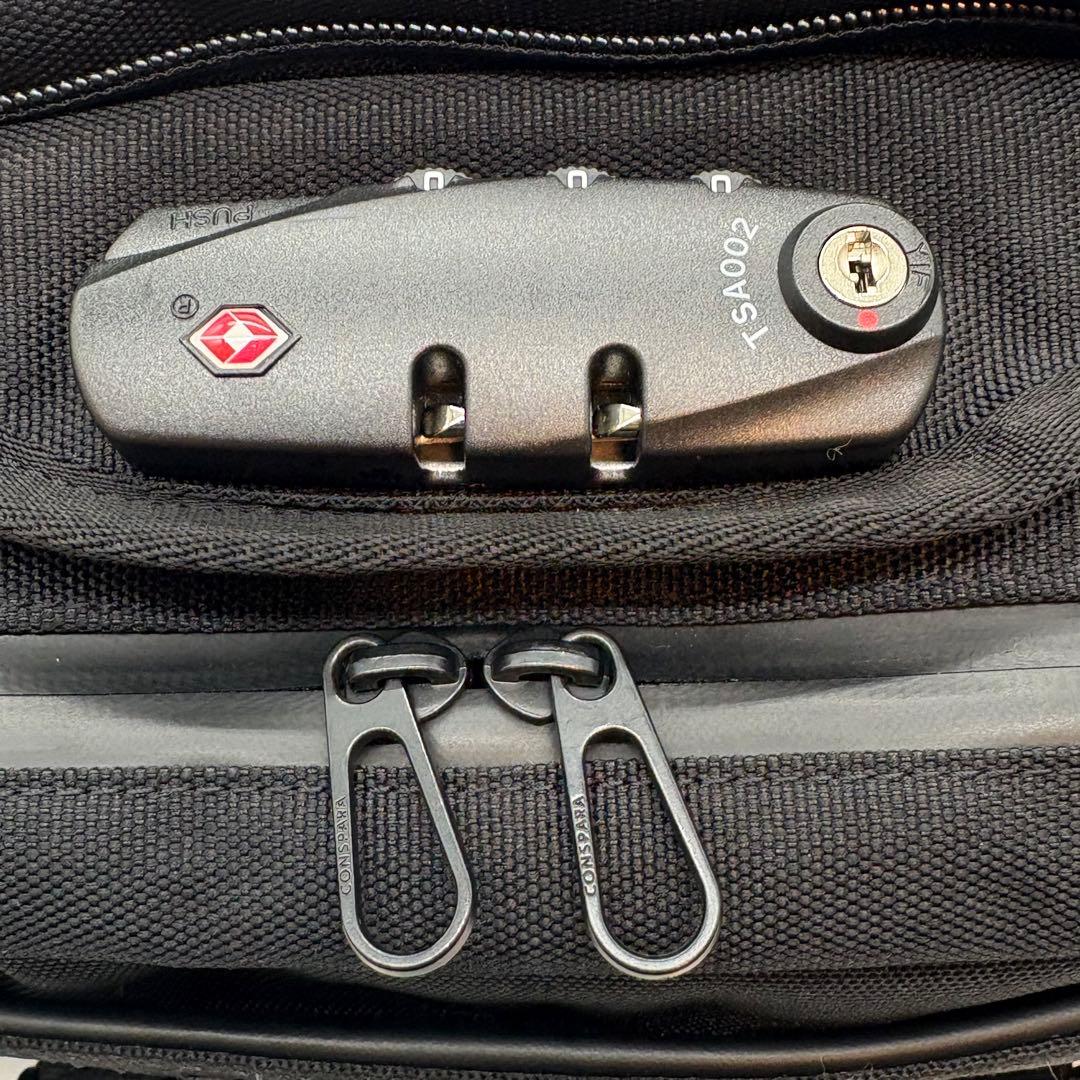 未使用　CONSPARA　最強トラベル　防刃ボディバッグ　TSAロック付き　黒