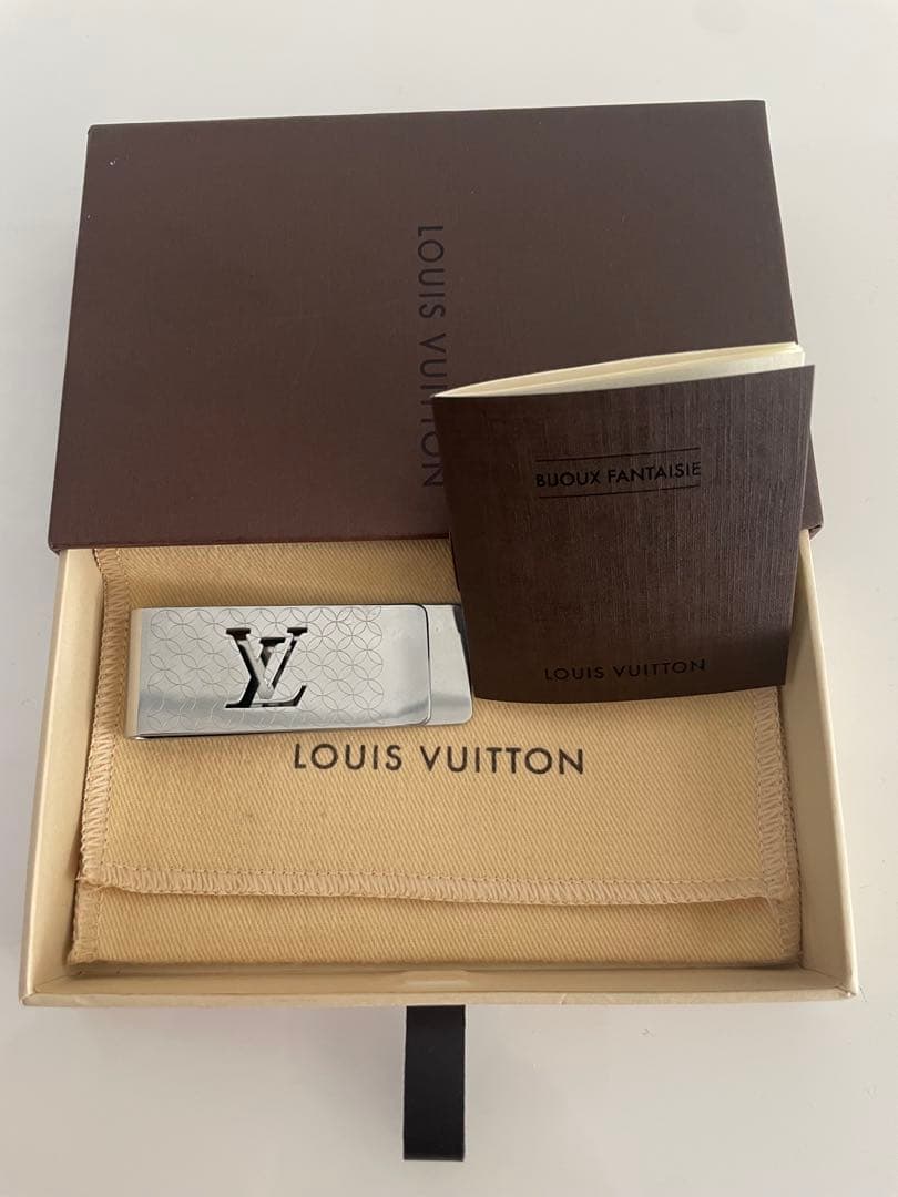 LOUIS VUITTON LVロゴ マネークリップ