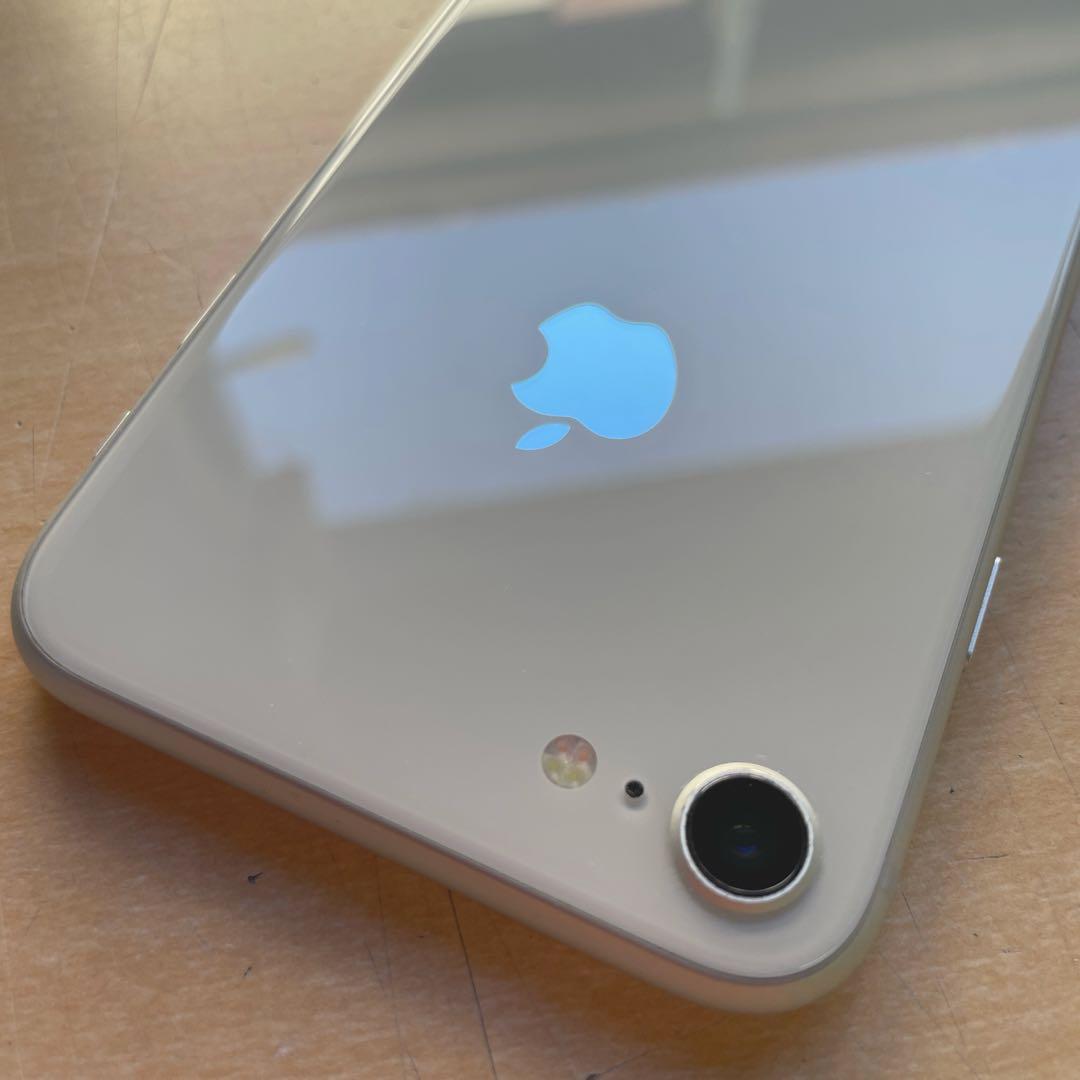 iPhone 8 シルバー　64GB A1906 美品　バッテリー 78%