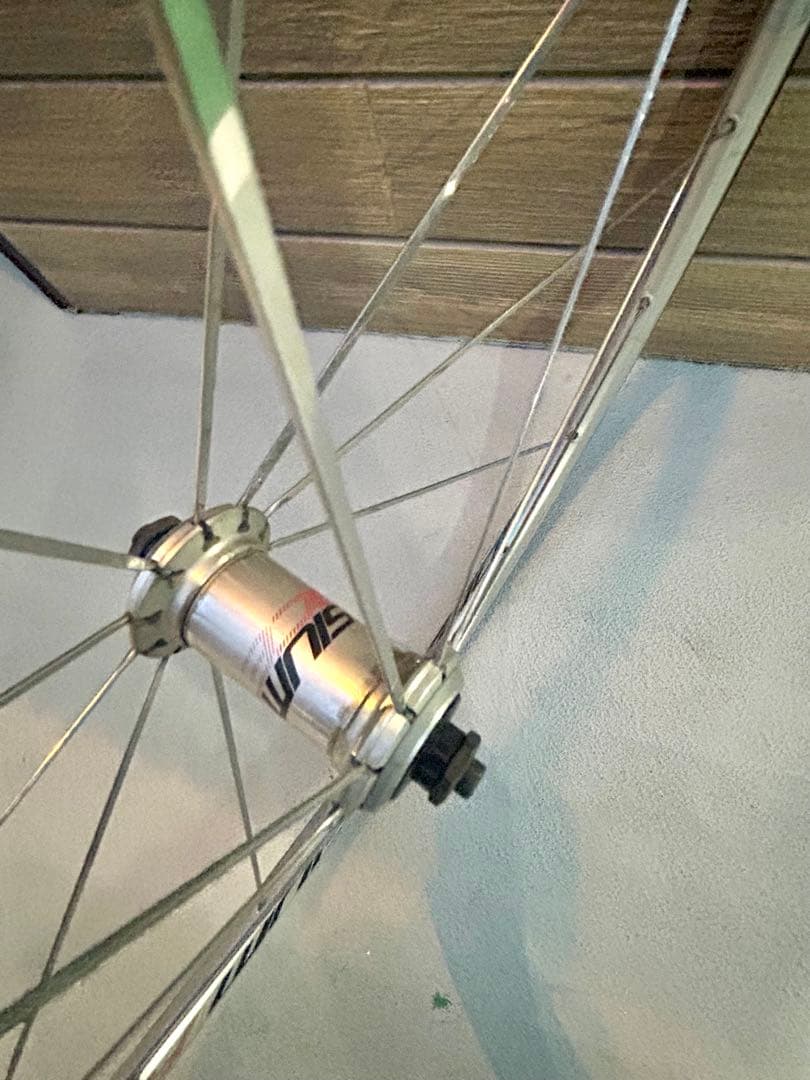 【Mavicマビック】AKSIUM RACE前輪＋日本製タイヤ重量1.14kg