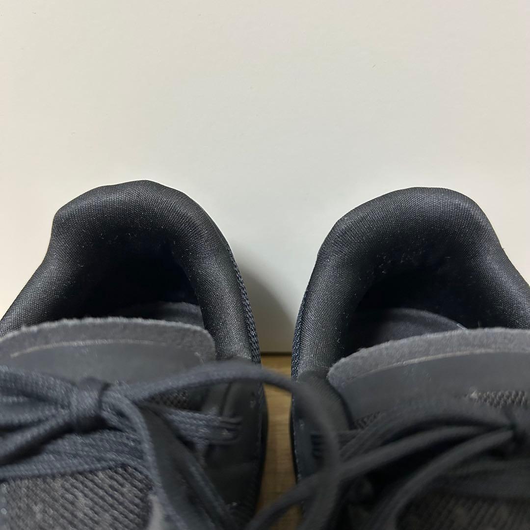 On クラウドモンスター 25.5cm