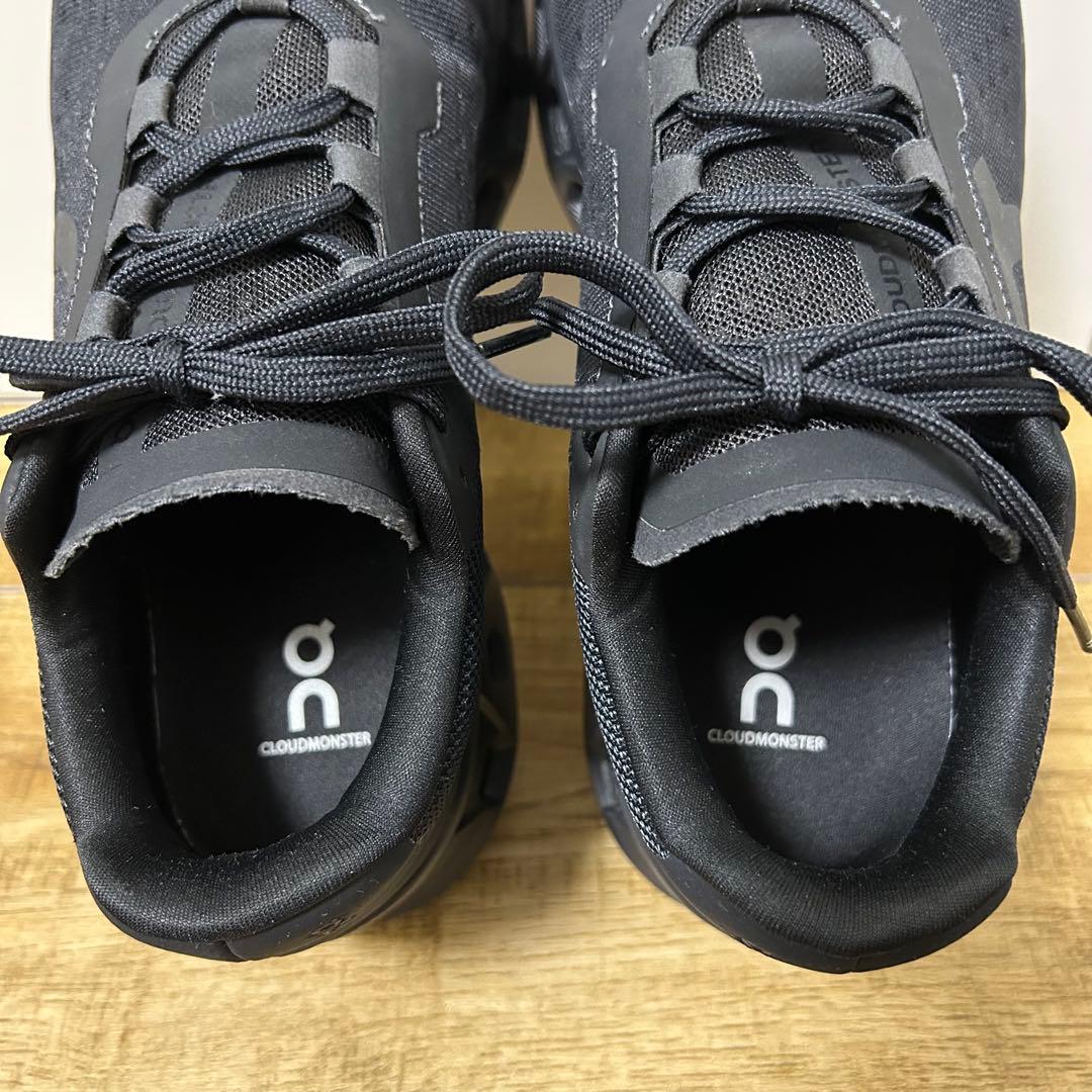 On クラウドモンスター 25.5cm