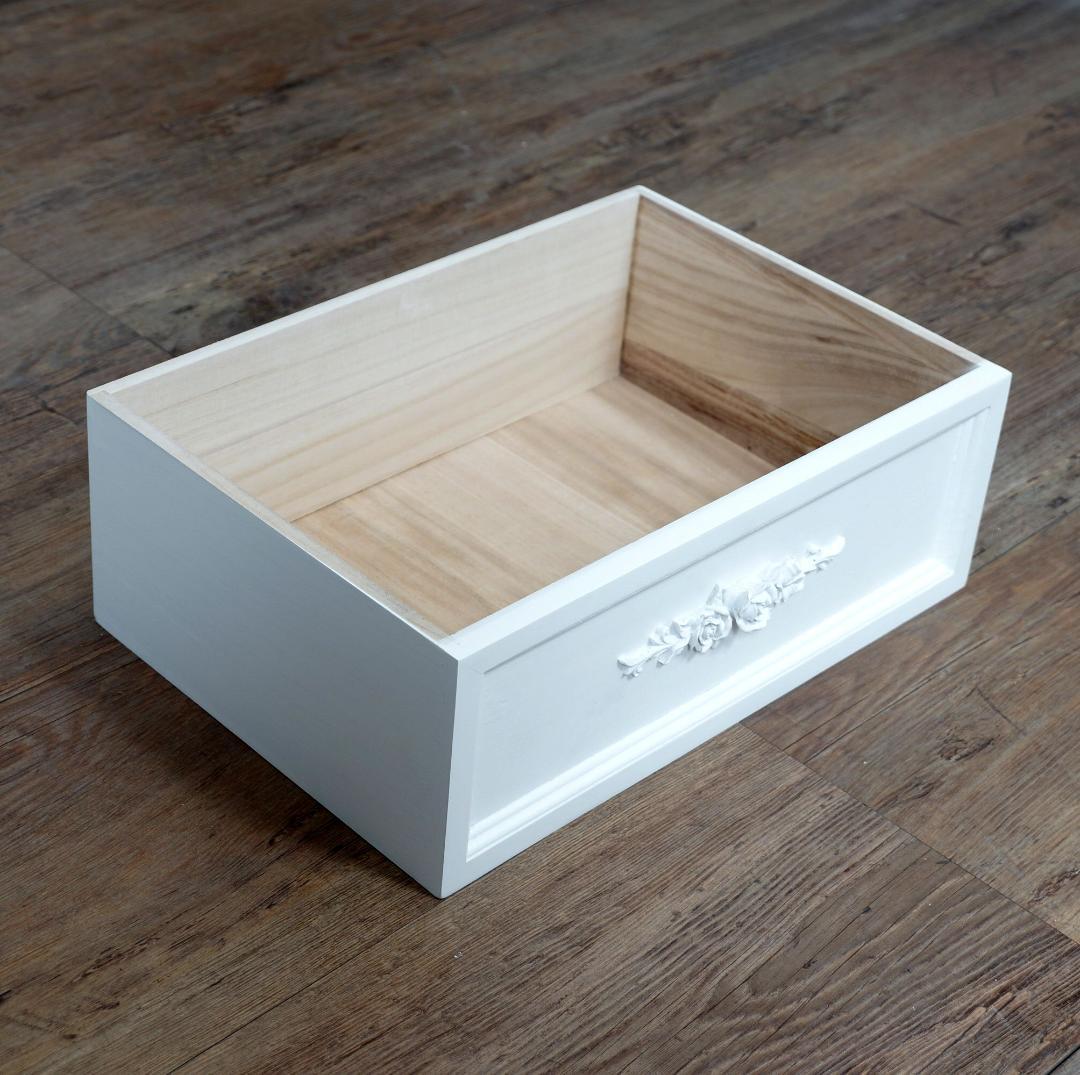 【新品・未使用】ヨーロピアン調　チェスト　４段　洋タンス　箪笥　完成品