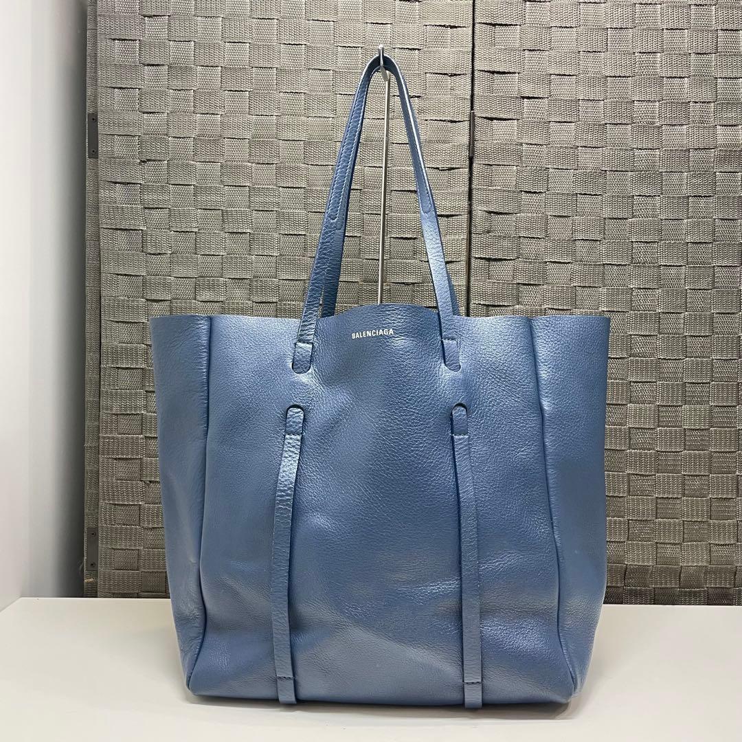 ち*ぼ様 BALENCIAGA エブリデイトート　ブルー　レザートートバッグ