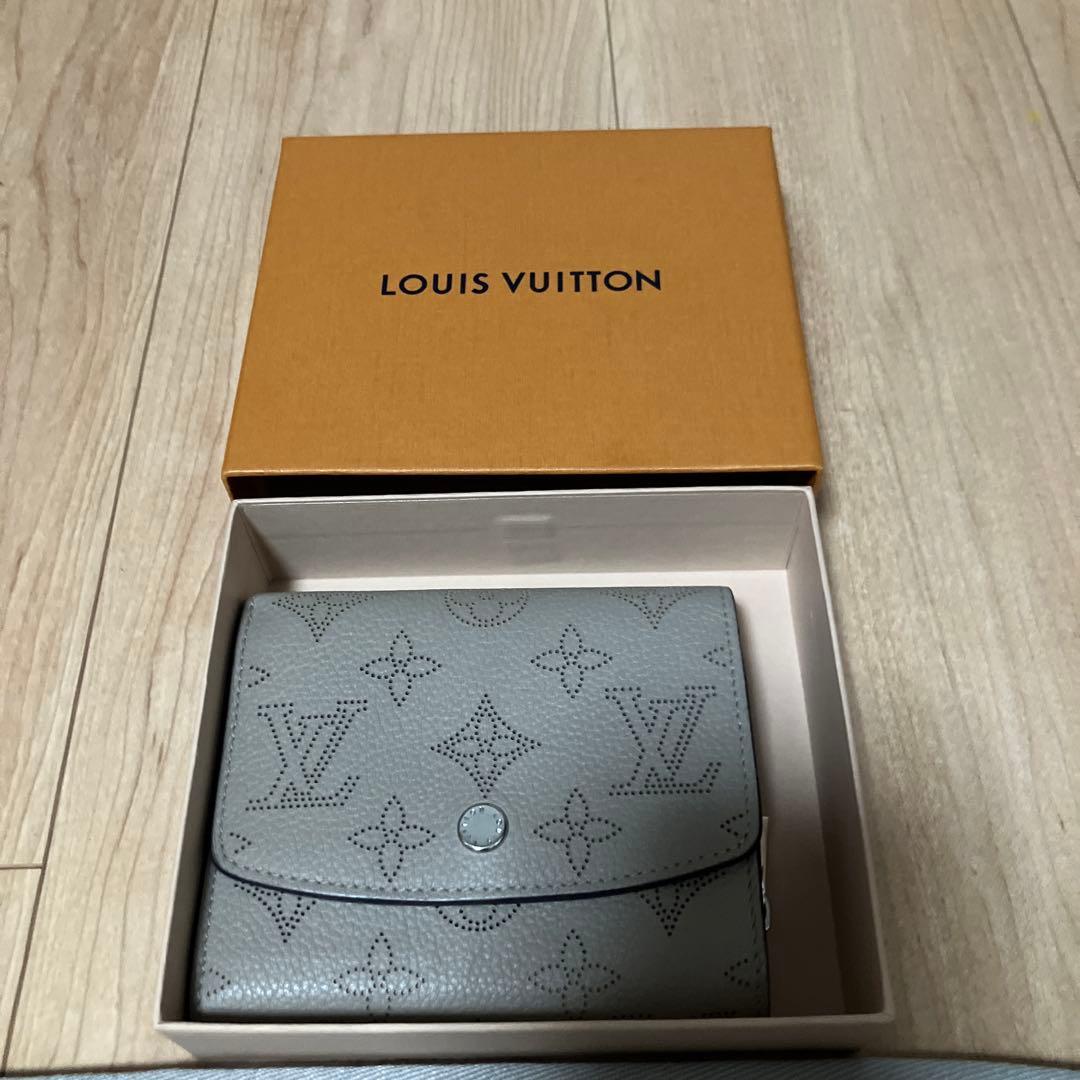 LOUIS VUITTON 三つ折り財布 グラデーション　限定品　セール