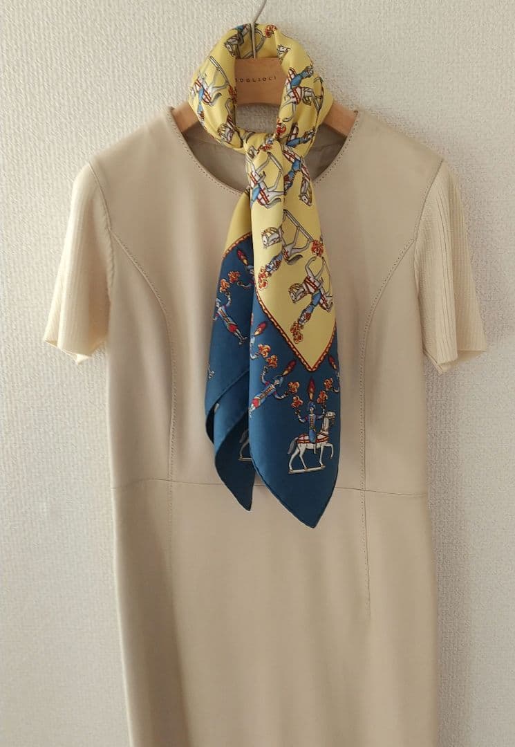 HERMES ヴィンテージスカーフ 馬と人のデザイン