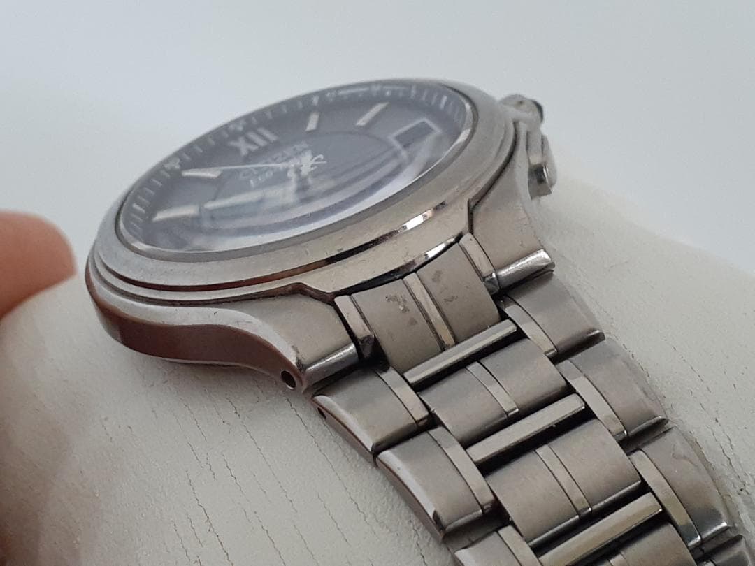 【高級・チタンモデル】CITIZEN エクシード エコ・ドライブ電波時計 稼働品