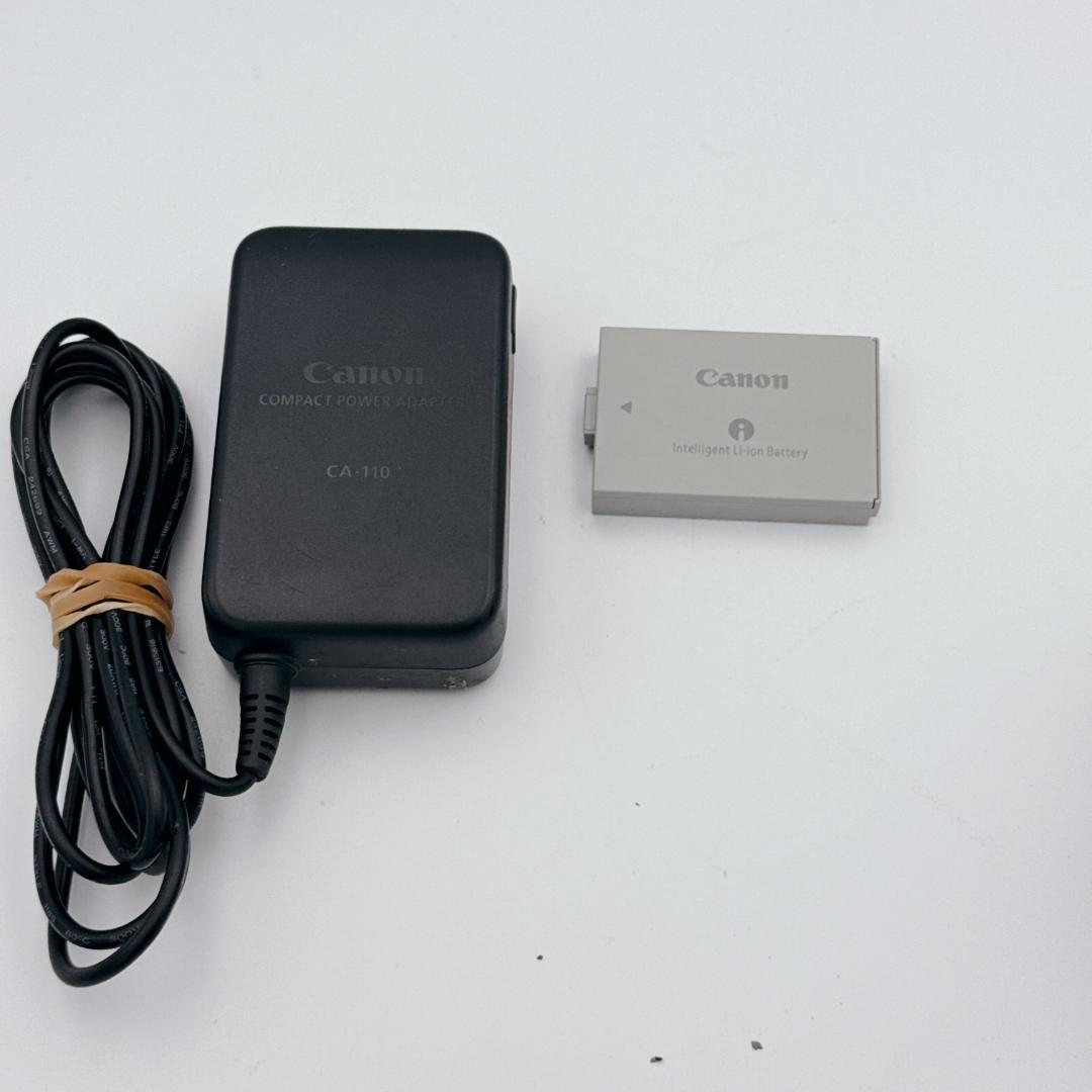 【概ね美品】Canon iVIS HF R21 デジタルビデオカメラ ブラック