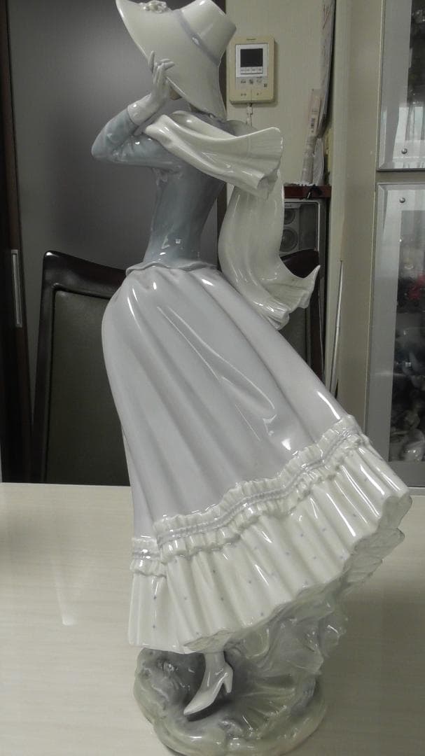 LLADRO　リヤドロ　【春の風】２　Ｈ＝36cm　リアドロ　インテリアＬ125