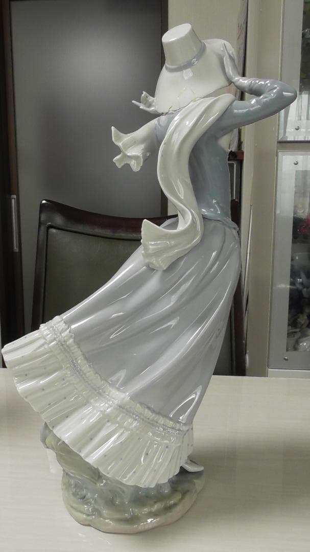 LLADRO　リヤドロ　【春の風】２　Ｈ＝36cm　リアドロ　インテリアＬ125