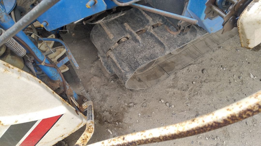 イセキ　コンバイン　HL85