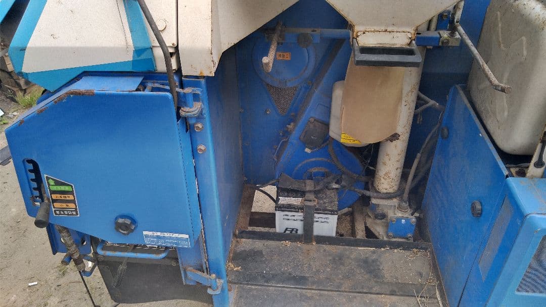 イセキ　コンバイン　HL85