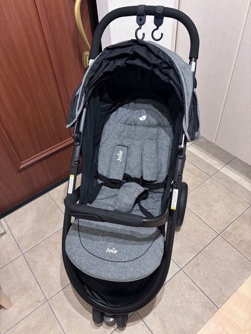Joie ベビーカー　ライトトラックスエア　クロム（新品レインカバー付）　美品