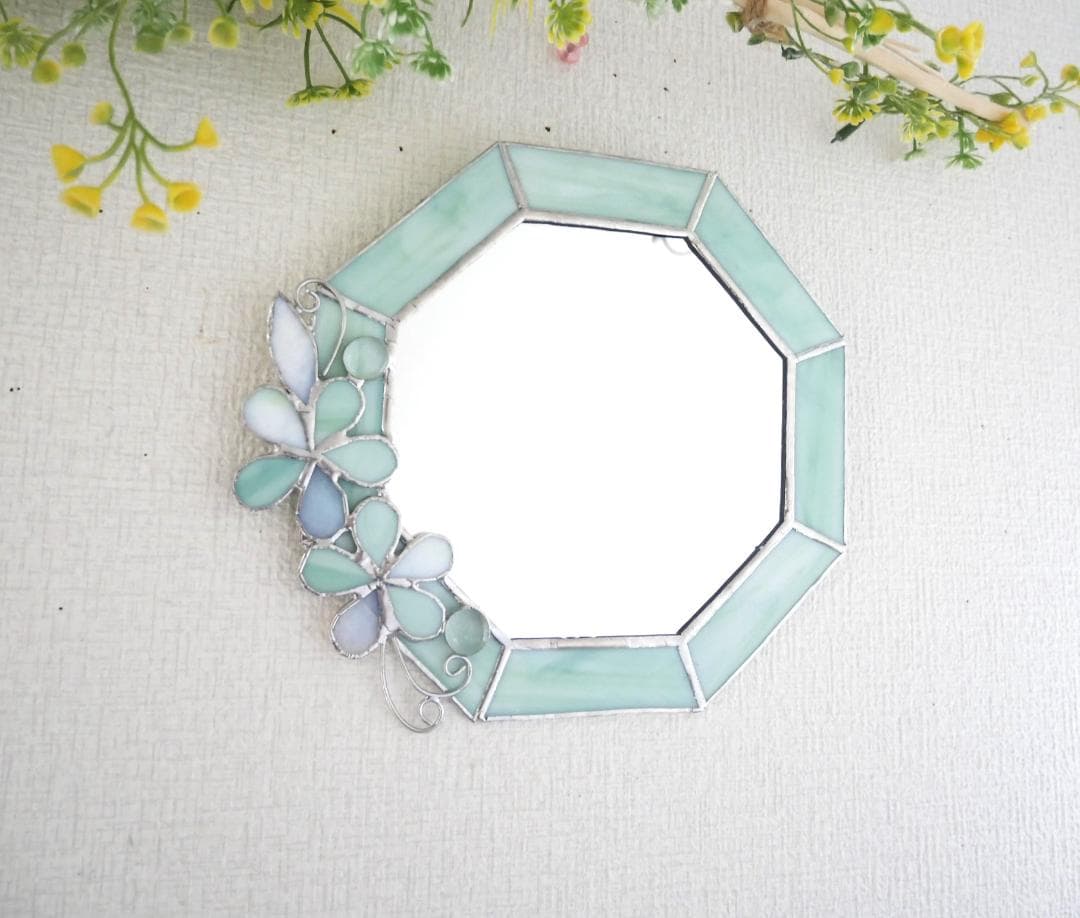 *✴︎:.。.エメラルドグリーンの八角形の鏡♪　（size20㎝/Max22㎝）