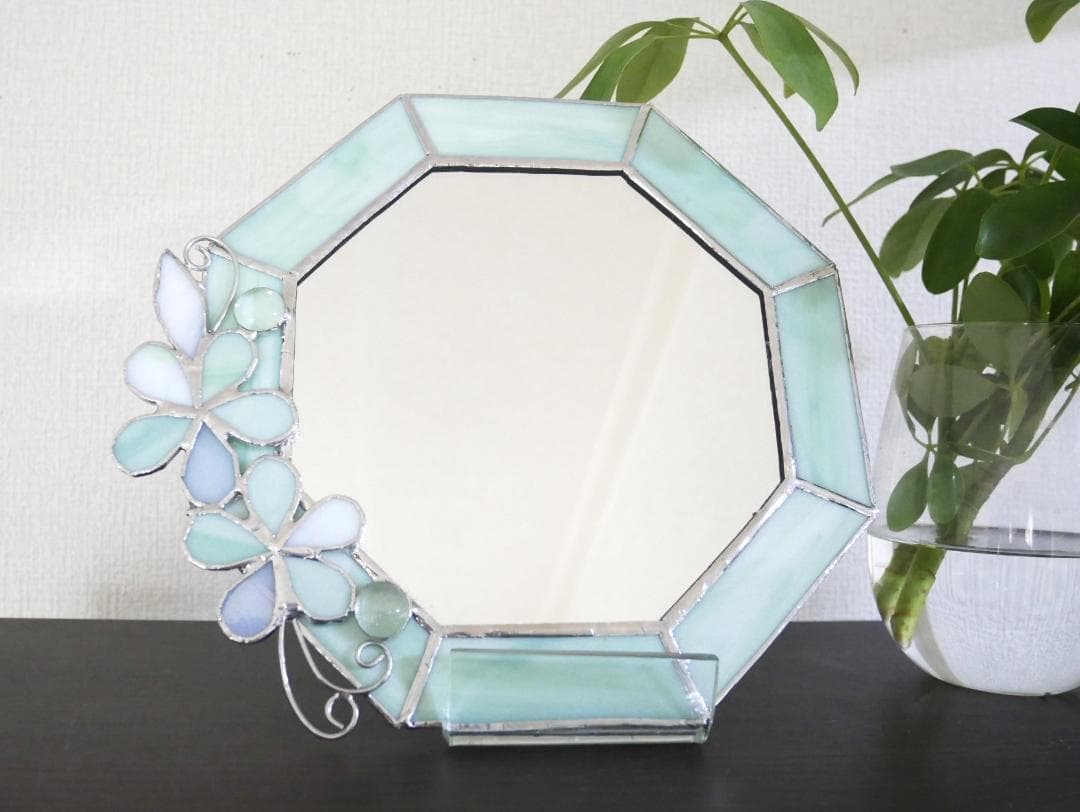 *✴︎:.。.エメラルドグリーンの八角形の鏡♪　（size20㎝/Max22㎝）