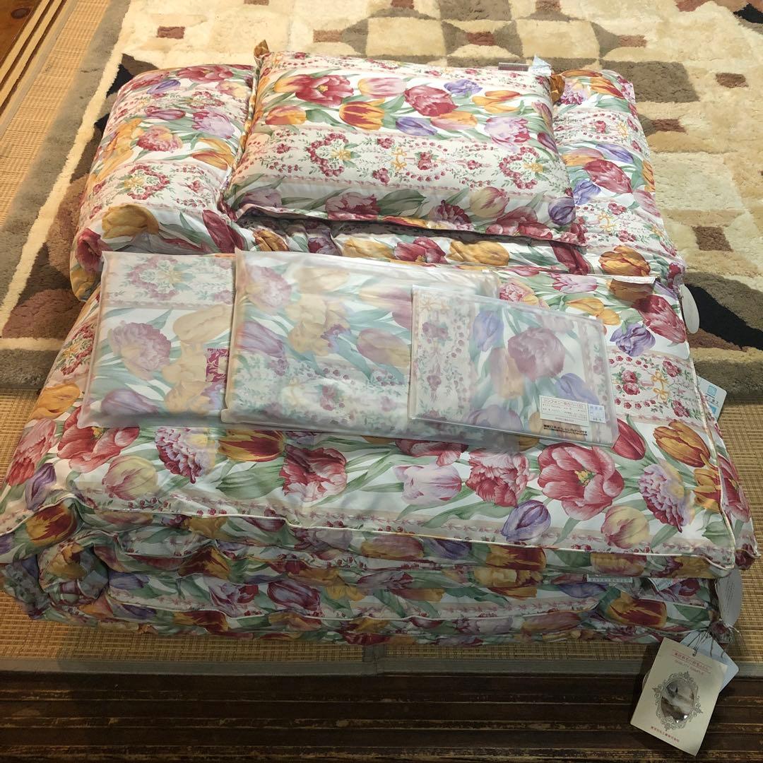 東洋羽毛　花柄掛け布団敷布団セット　クッション　カバー付き　シングル　未使用