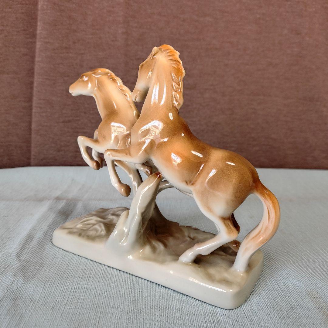 チェコスロバキア/ロイヤル・ ダックス製陶器2頭の馬 置物