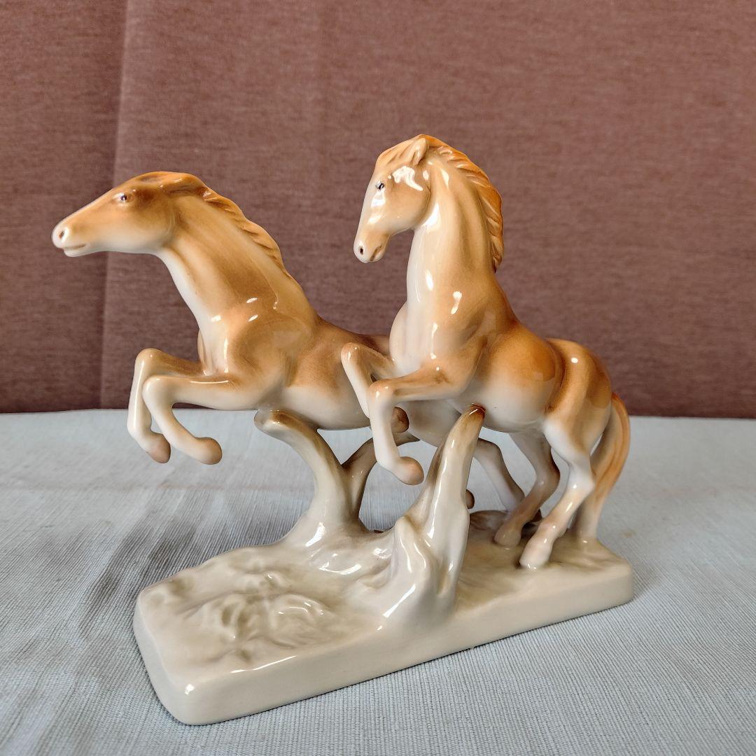 チェコスロバキア/ロイヤル・ ダックス製陶器2頭の馬 置物