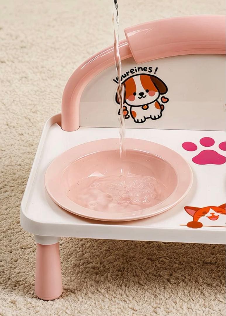 ピンクが萌えるペット用ダイニングテーブルセット