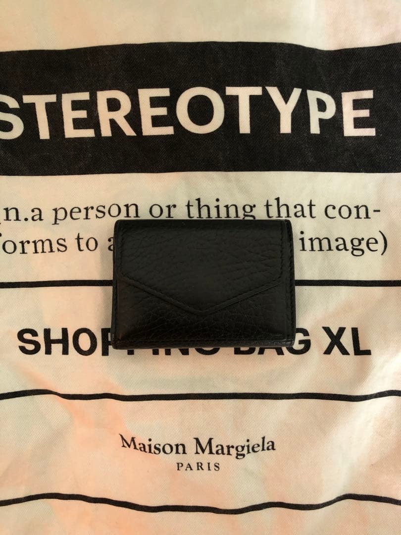 Maison Margiela ブラック三つ折り財布