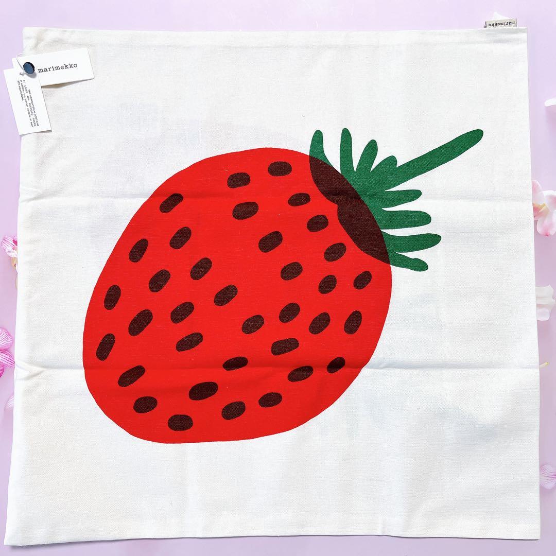 ♡マリメッコ　マンシッカ　クッションカバー　いちご　苺　フレンドセール　限定