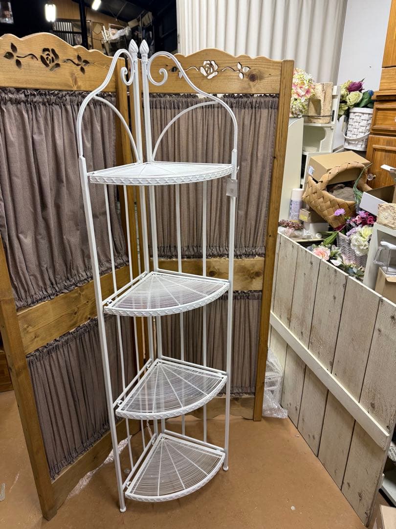 アクシス アイアンコーナーシェルフ ラック ホワイト 未使用新品 店舗や事務所に
