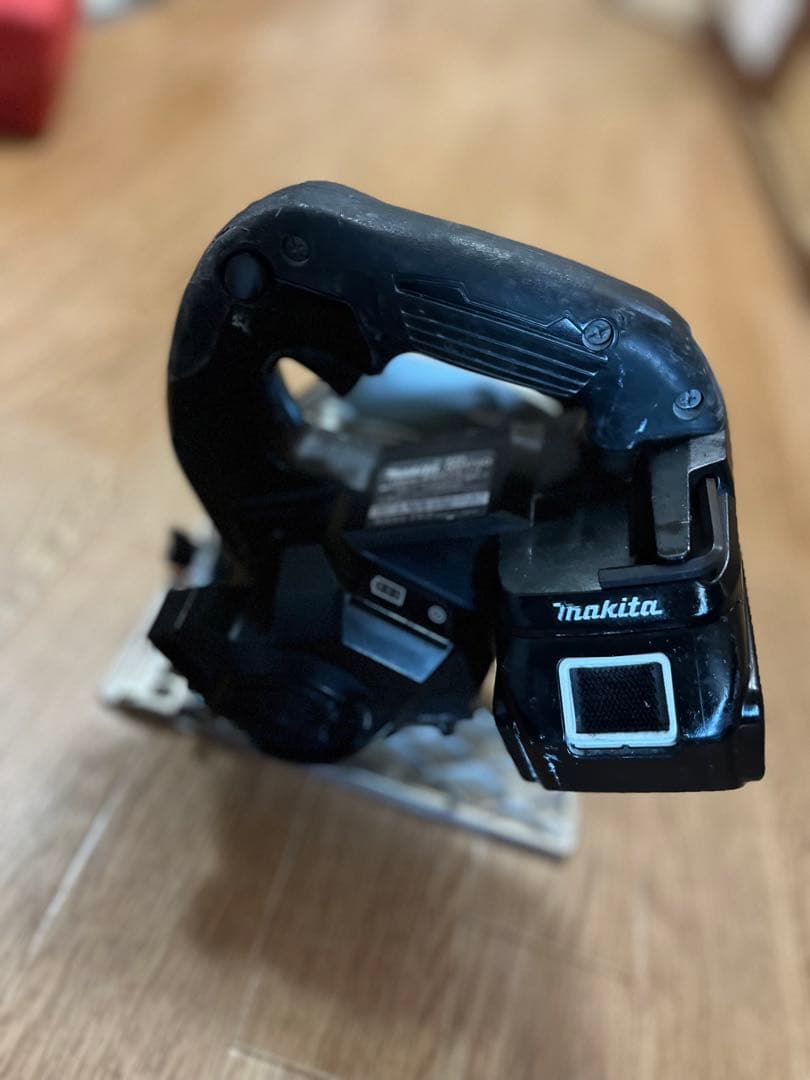 マキタ 充電マルノコ　18v バッテリー1個付き