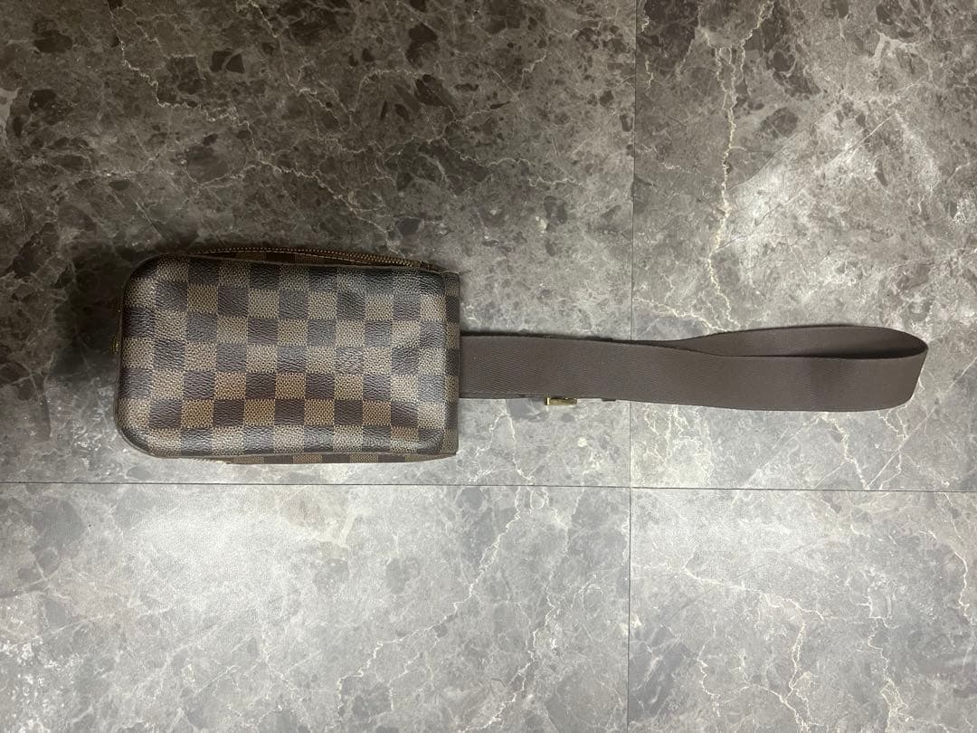 希少ジェロニモスダミエ・キャンバス ボディバッグ