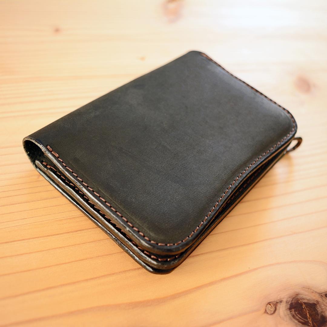 コンパクト ミドル トラッカーウォレット 手のひらサイズ イタリアンレザー