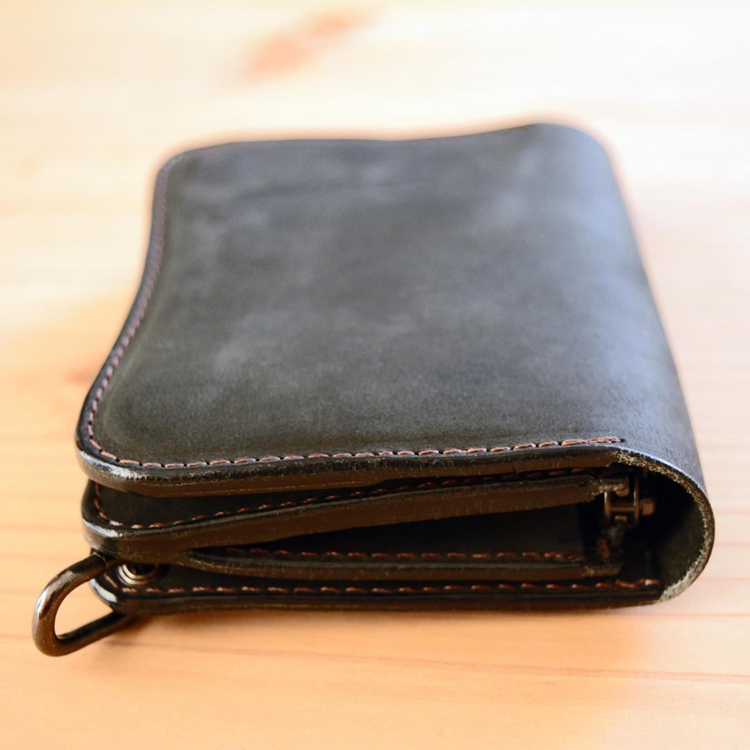 コンパクト ミドル トラッカーウォレット 手のひらサイズ イタリアンレザー