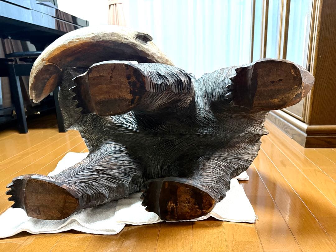 木製クマの魚持ち装飾品　特大サイズ