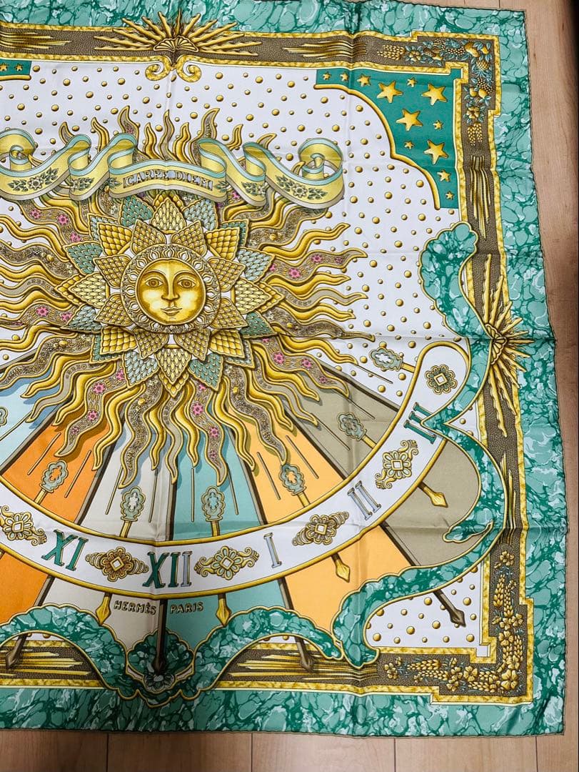 HERMESカレ90太陽柄シルクスカーフエルメス